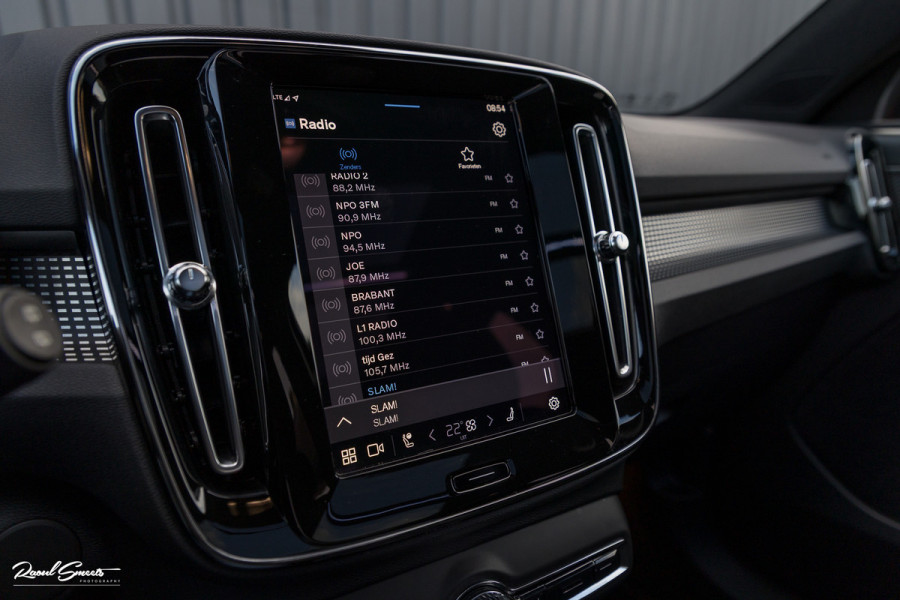 Volvo XC40 Recharge Twin Pro | Panoramadak | Adaptieve cruise | Memory | Harman Kardon | Blis |