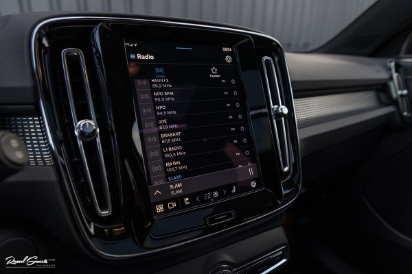 Volvo XC40 Recharge Twin Pro | Panoramadak | Adaptieve cruise | Memory | Harman Kardon | Blis |
