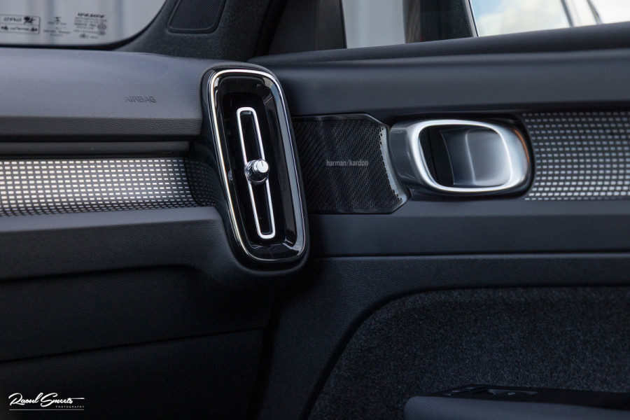 Volvo XC40 Recharge Twin Pro | Panoramadak | Adaptieve cruise | Memory | Harman Kardon | Blis |