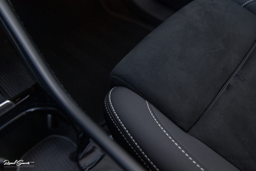 Volvo XC40 Recharge Twin Pro | Panoramadak | Adaptieve cruise | Memory | Harman Kardon | Blis |
