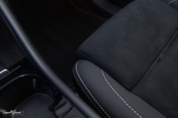 Volvo XC40 Recharge Twin Pro | Panoramadak | Adaptieve cruise | Memory | Harman Kardon | Blis |