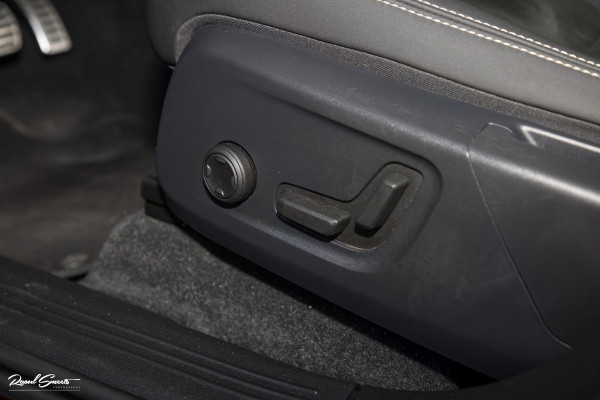 Volvo XC40 Recharge Twin Pro | Panoramadak | Adaptieve cruise | Memory | Harman Kardon | Blis |