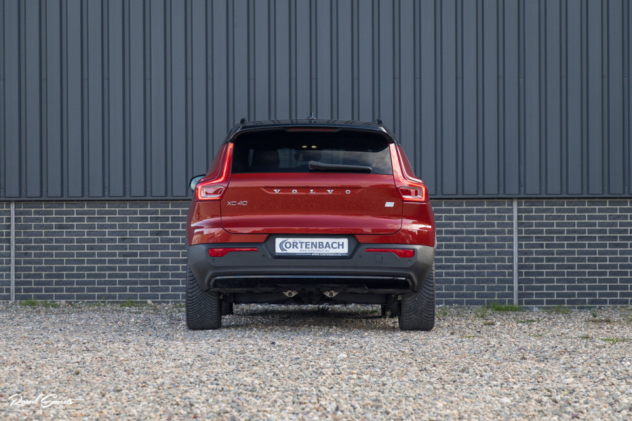 Volvo XC40 Recharge Twin Pro | Panoramadak | Adaptieve cruise | Memory | Harman Kardon | Blis |