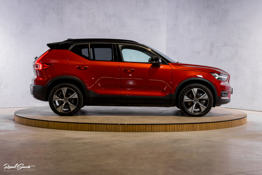 Volvo XC40 Recharge Twin Pro | Panoramadak | Adaptieve cruise | Memory | Harman Kardon | Blis |