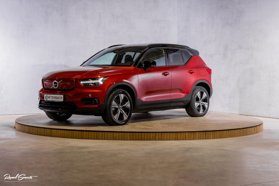 Volvo XC40 Recharge Twin Pro | Panoramadak | Adaptieve cruise | Memory | Harman Kardon | Blis |