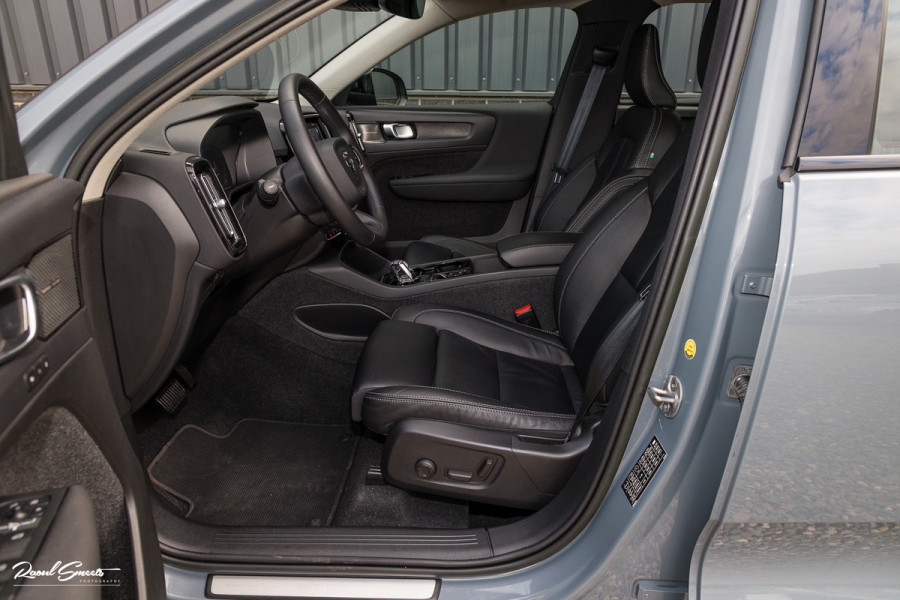 Volvo XC40 1.5 T4 Plug-in hybrid Plus Dark | Adaptieve cruise | Memory | Blis | Harman Kardon |