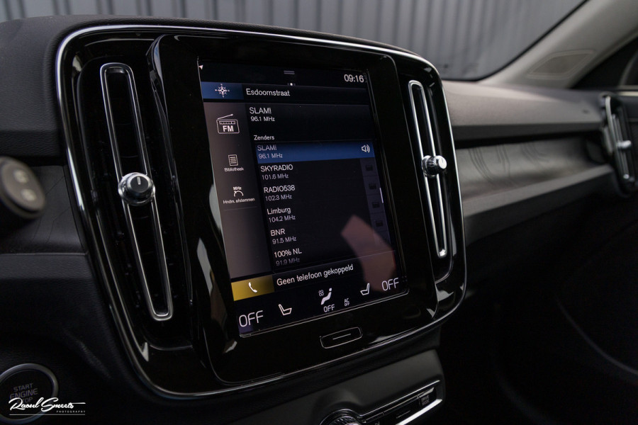 Volvo XC40 1.5 T4 Plug-in hybrid Plus Dark | Adaptieve cruise | Memory | Blis | Harman Kardon |