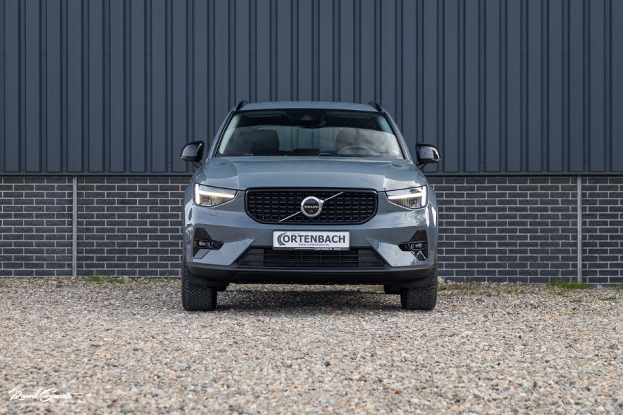 Volvo XC40 1.5 T4 Plug-in hybrid Plus Dark | Adaptieve cruise | Memory | Blis | Harman Kardon |