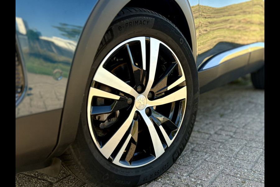 Peugeot 5008 1.2 PureTech GT 7 Zitplaatsen | Apple CarPlay | Android Auto | PDC V&A | Camera
