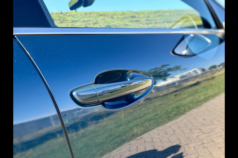 Peugeot 5008 1.2 PureTech GT 7 Zitplaatsen | Apple CarPlay | Android Auto | PDC V&A | Camera