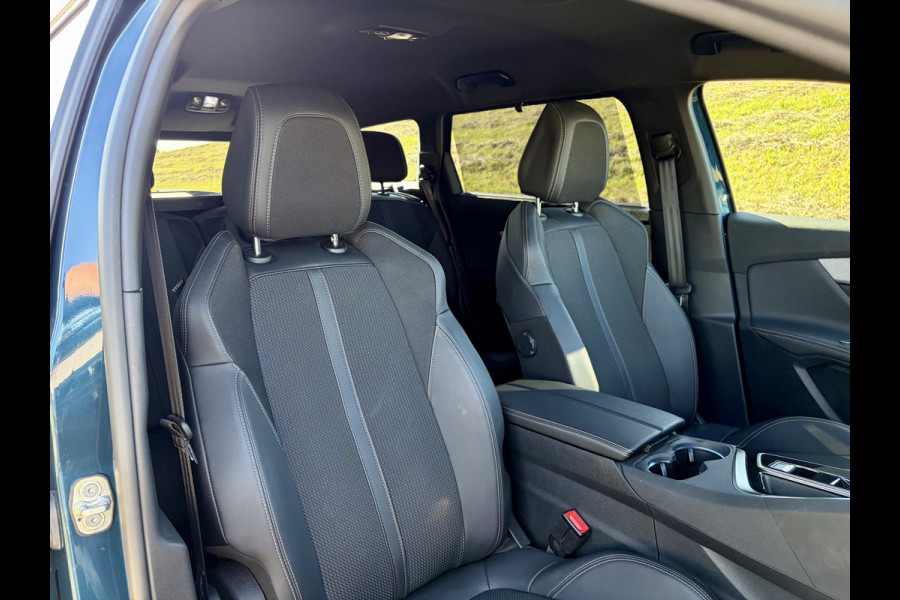 Peugeot 5008 1.2 PureTech GT 7 Zitplaatsen | Apple CarPlay | Android Auto | PDC V&A | Camera