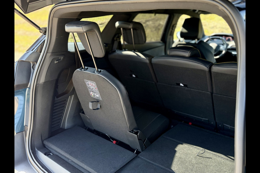 Peugeot 5008 1.2 PureTech GT 7 Zitplaatsen | Apple CarPlay | Android Auto | PDC V&A | Camera