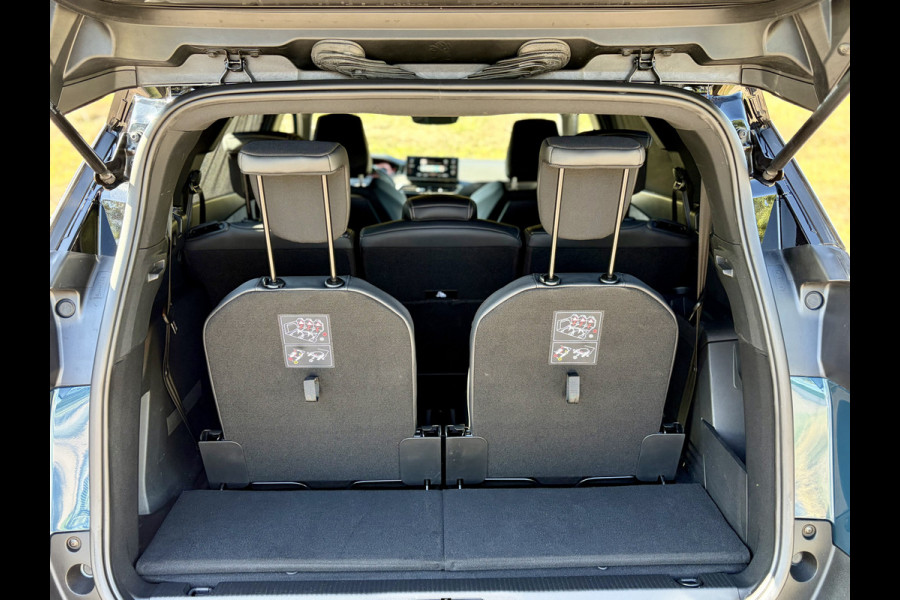 Peugeot 5008 1.2 PureTech GT 7 Zitplaatsen | Apple CarPlay | Android Auto | PDC V&A | Camera