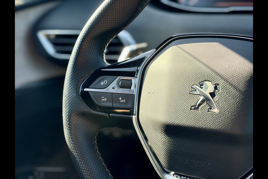 Peugeot 5008 1.2 PureTech GT 7 Zitplaatsen | Apple CarPlay | Android Auto | PDC V&A | Camera