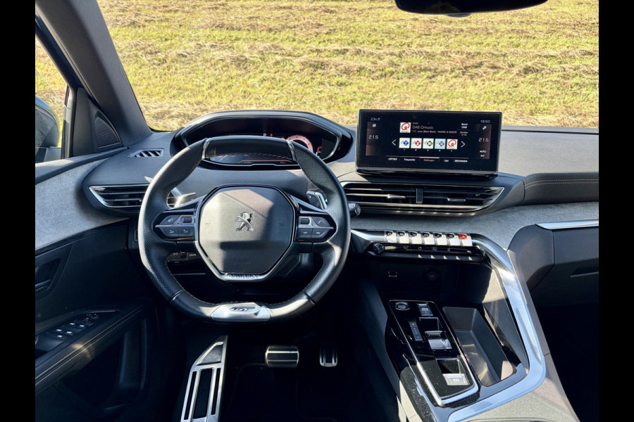 Peugeot 5008 1.2 PureTech GT 7 Zitplaatsen | Apple CarPlay | Android Auto | PDC V&A | Camera