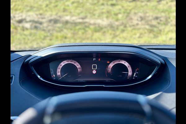 Peugeot 5008 1.2 PureTech GT 7 Zitplaatsen | Apple CarPlay | Android Auto | PDC V&A | Camera