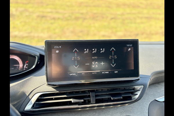 Peugeot 5008 1.2 PureTech GT 7 Zitplaatsen | Apple CarPlay | Android Auto | PDC V&A | Camera