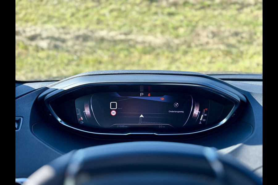 Peugeot 5008 1.2 PureTech GT 7 Zitplaatsen | Apple CarPlay | Android Auto | PDC V&A | Camera