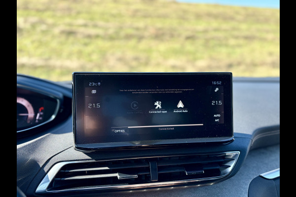 Peugeot 5008 1.2 PureTech GT 7 Zitplaatsen | Apple CarPlay | Android Auto | PDC V&A | Camera