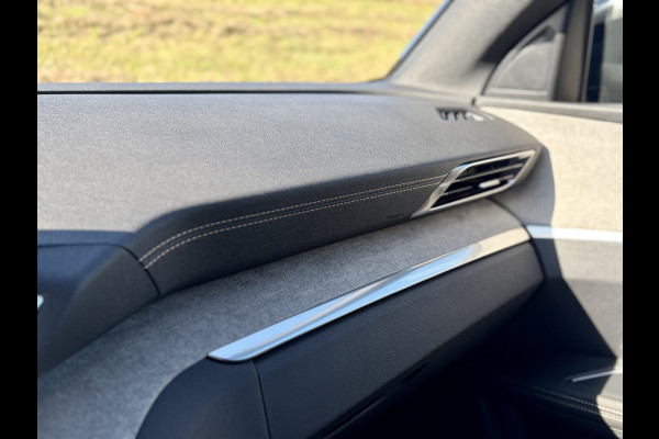 Peugeot 5008 1.2 PureTech GT 7 Zitplaatsen | Apple CarPlay | Android Auto | PDC V&A | Camera