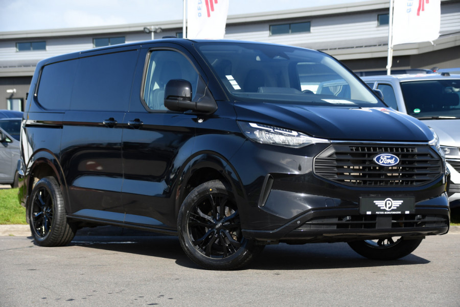 Ford Transit Custom 300 2.0 TDCI L1H1 Limited Black Edition Camera, Cruise, Carplay, LED, Stoelverwarming , 150pk, Sensoren, Trekhaak, Multimedia, Uniek!
