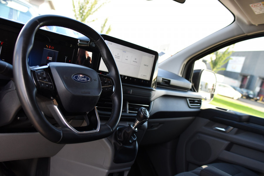 Ford Transit Custom 300 2.0 TDCI L1H1 Limited Black Edition Camera, Cruise, Carplay, LED, Stoelverwarming , 150pk, Sensoren, Trekhaak, Multimedia, Uniek!