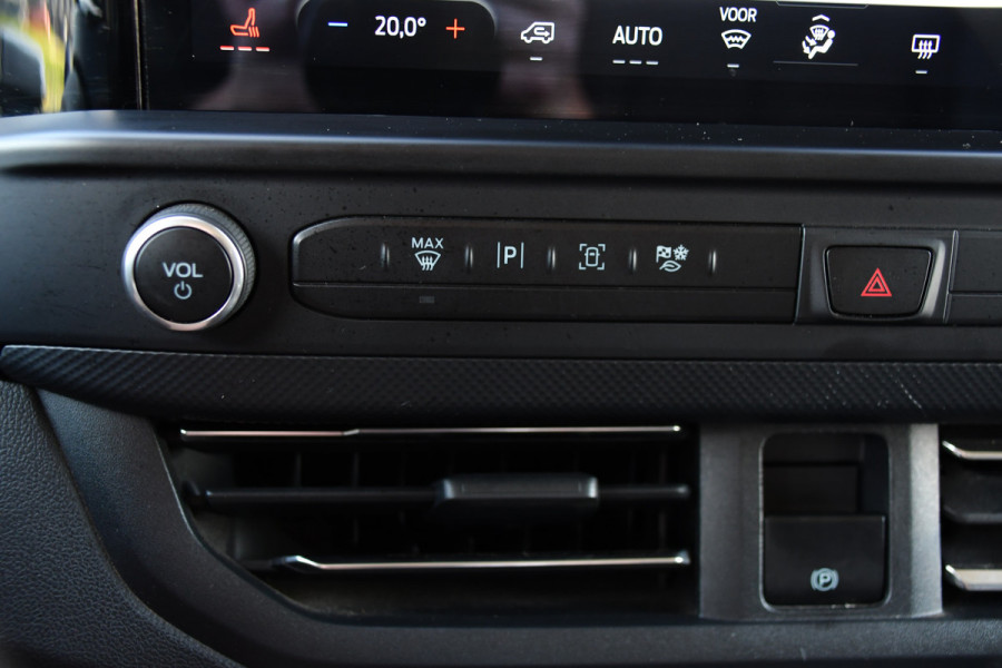 Ford Transit Custom 300 2.0 TDCI L1H1 Limited Black Edition Camera, Cruise, Carplay, LED, Stoelverwarming , 150pk, Sensoren, Trekhaak, Multimedia, Uniek!