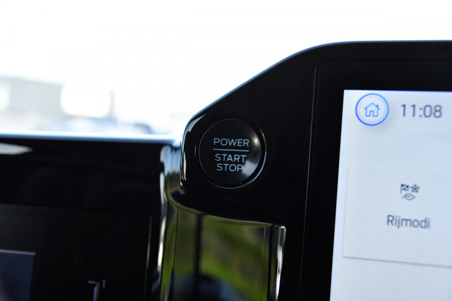Ford Transit Custom 300 2.0 TDCI L1H1 Limited Black Edition Camera, Cruise, Carplay, LED, Stoelverwarming , 150pk, Sensoren, Trekhaak, Multimedia, Uniek!