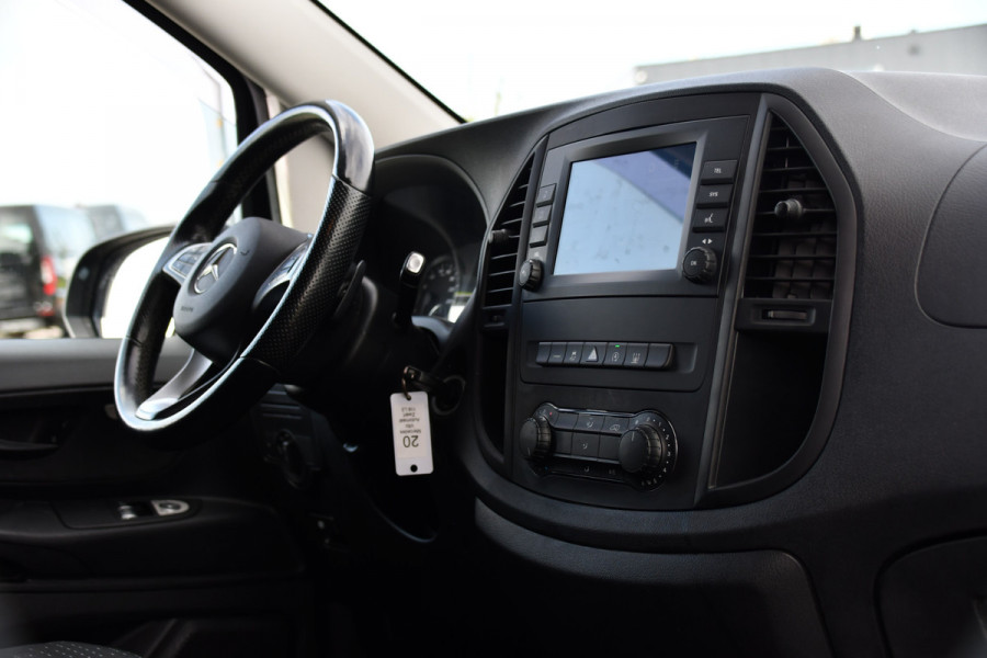 Mercedes-Benz Vito 116 CDI L2 Black Edition Camera, Cruise, Carplay, LED, 164pk, Stoelverwarming, Standkachel, Automaat, Multimedia, Uniek!