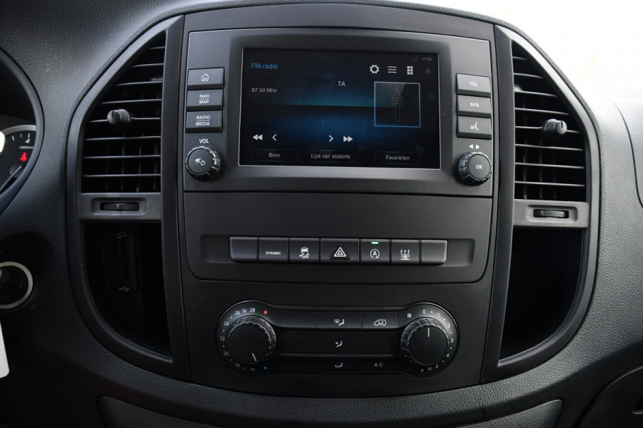 Mercedes-Benz Vito 116 CDI L2 Black Edition Camera, Cruise, Carplay, LED, 164pk, Stoelverwarming, Standkachel, Automaat, Multimedia, Uniek!