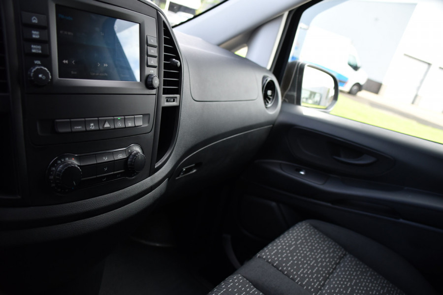 Mercedes-Benz Vito 116 CDI L2 Black Edition Camera, Cruise, Carplay, LED, 164pk, Stoelverwarming, Standkachel, Automaat, Multimedia, Uniek!