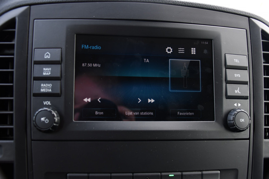 Mercedes-Benz Vito 116 CDI L2 Black Edition Camera, Cruise, Carplay, LED, 164pk, Stoelverwarming, Standkachel, Automaat, Multimedia, Uniek!