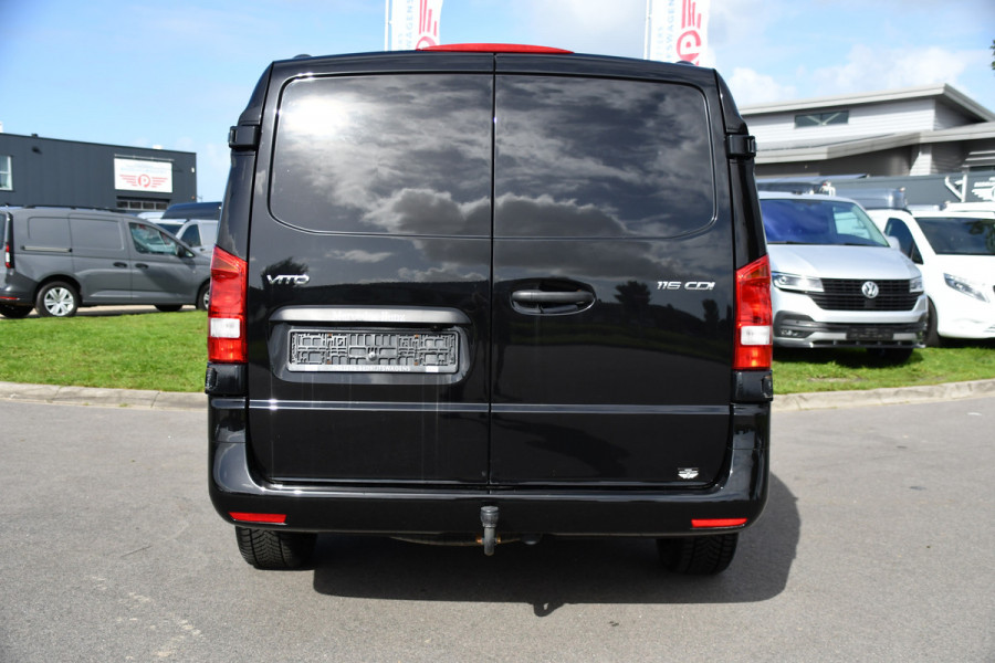 Mercedes-Benz Vito 116 CDI L2 Black Edition Camera, Cruise, Carplay, LED, 164pk, Stoelverwarming, Standkachel, Automaat, Multimedia, Uniek!