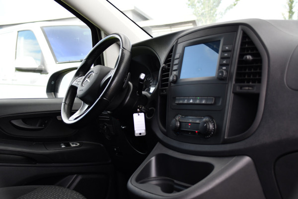 Mercedes-Benz Vito 116 CDI L2 Black Edition Camera, Cruise, Carplay, LED, 164pk, Stoelverwarming, Standkachel, Automaat, Multimedia, Uniek!