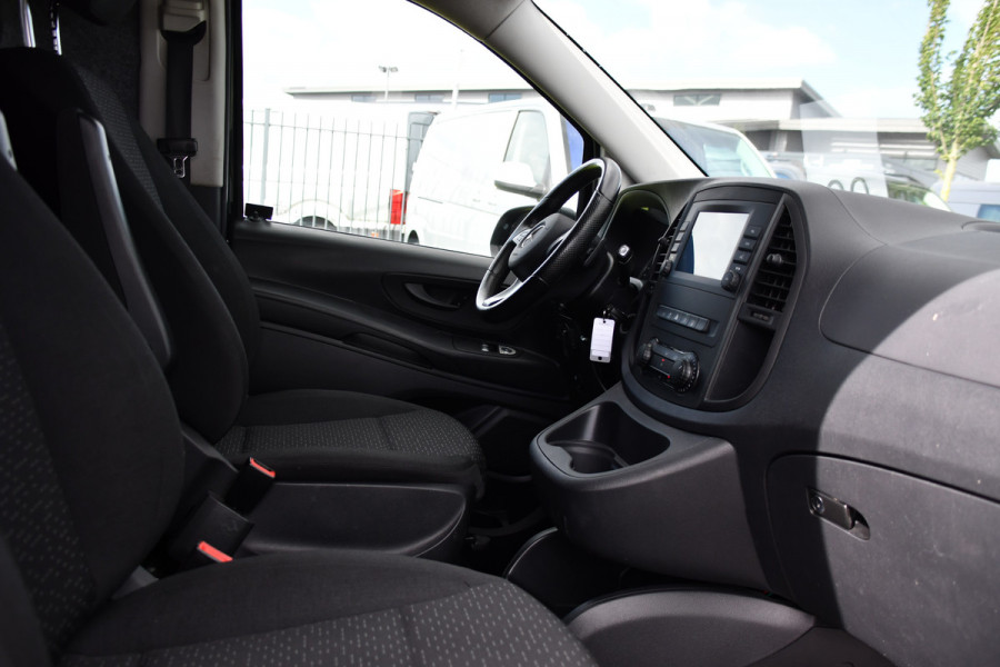 Mercedes-Benz Vito 116 CDI L2 Black Edition Camera, Cruise, Carplay, LED, 164pk, Stoelverwarming, Standkachel, Automaat, Multimedia, Uniek!