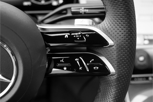 Mercedes-Benz GLC 400e 4M AMG Line Premium+ HUD Pano Keyless Burmester 360°