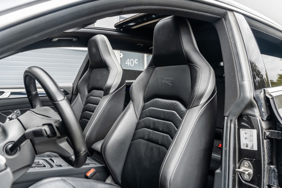 Volkswagen Arteon Shooting Brake EHybrid R-Line | Pano | 360° | HUD | Trekhaak