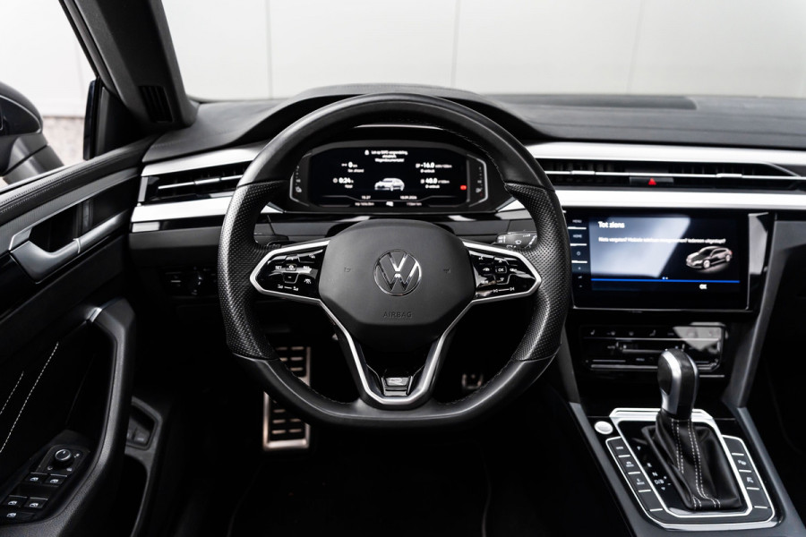 Volkswagen Arteon Shooting Brake EHybrid R-Line | Pano | 360° | HUD | Trekhaak