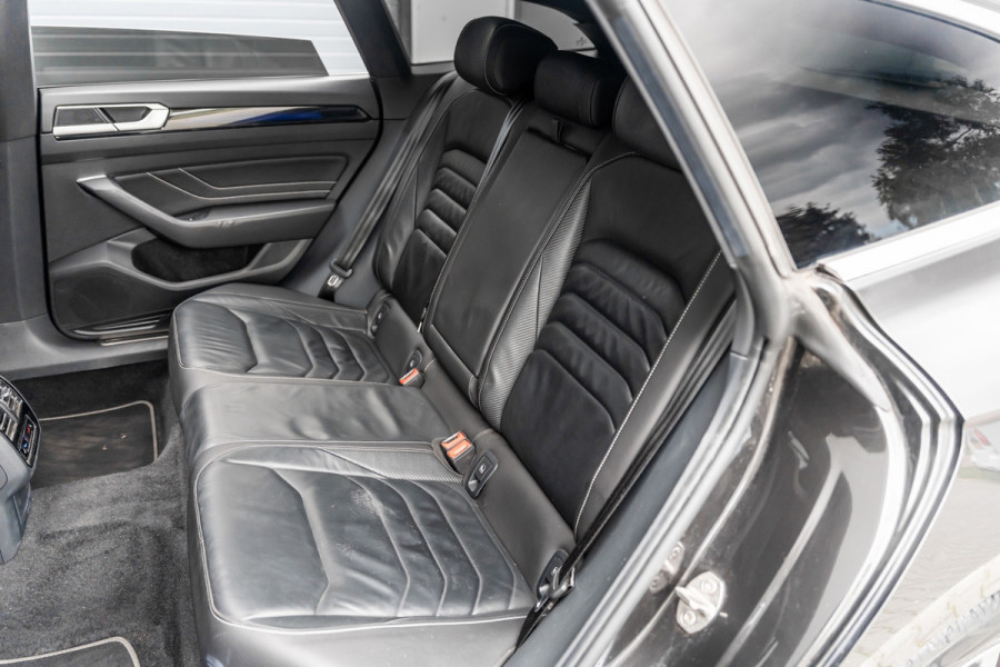 Volkswagen Arteon Shooting Brake EHybrid R-Line | Pano | 360° | HUD | Trekhaak