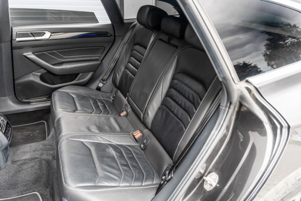 Volkswagen Arteon Shooting Brake EHybrid R-Line | Pano | 360° | HUD | Trekhaak