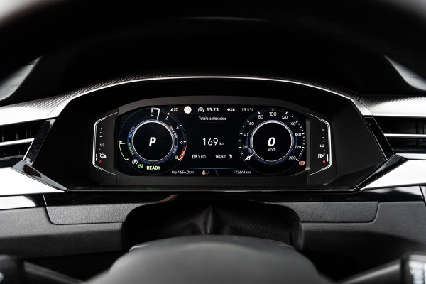 Volkswagen Arteon Shooting Brake EHybrid R-Line | Pano | 360° | HUD | Trekhaak