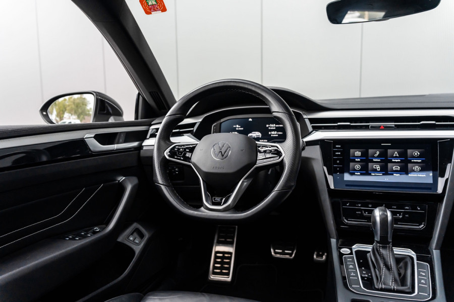 Volkswagen Arteon Shooting Brake EHybrid R-Line | Pano | 360° | HUD | Trekhaak