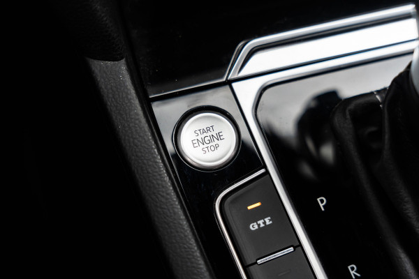 Volkswagen Arteon Shooting Brake EHybrid R-Line | Pano | 360° | HUD | Trekhaak