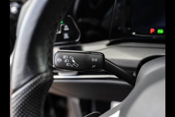 Volkswagen Golf 2.0 TSI 245PK DSG GTI | 19" Adelaide | Matrix | Camera | H&K Sound