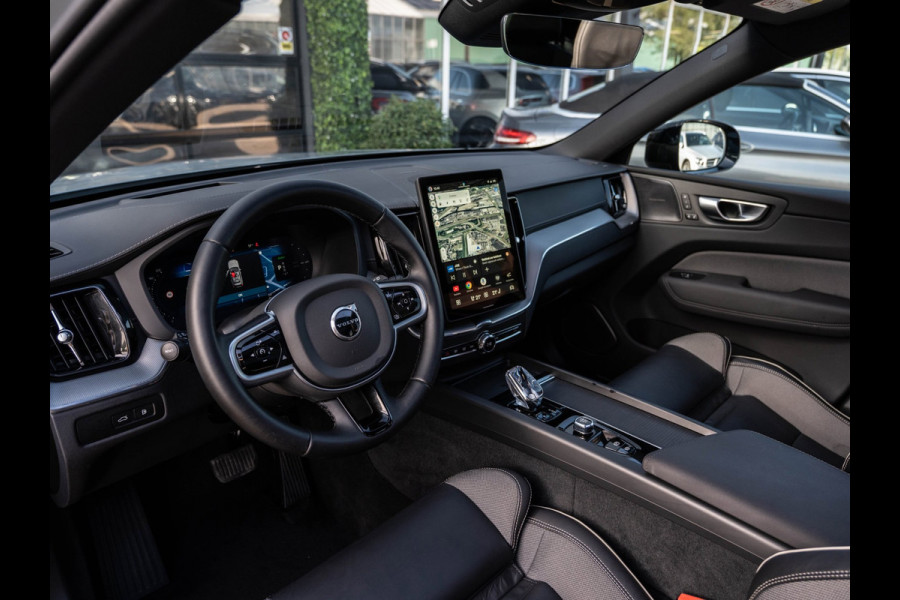 Volvo XC60 2.0 T6 Plug-in hybrid AWD Plus Black Edition | Pano | SOH 99% | Surround View | Trekhaak | BTW