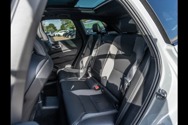 Volvo XC60 2.0 T6 Plug-in hybrid AWD Plus Black Edition | Pano | SOH 99% | Surround View | Trekhaak | BTW