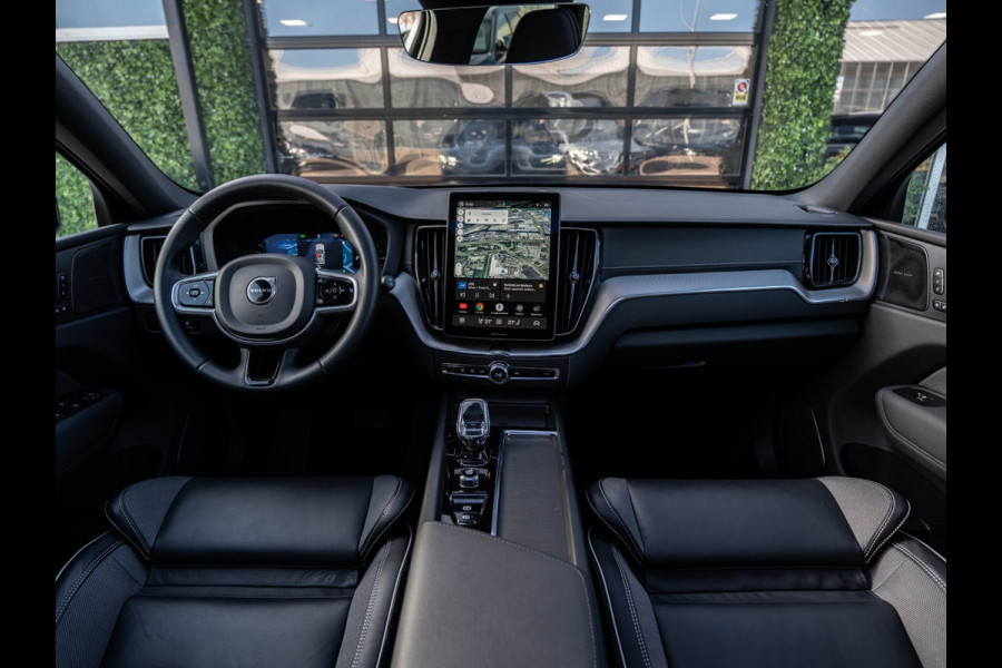 Volvo XC60 2.0 T6 Plug-in hybrid AWD Plus Black Edition | Pano | SOH 99% | Surround View | Trekhaak | BTW