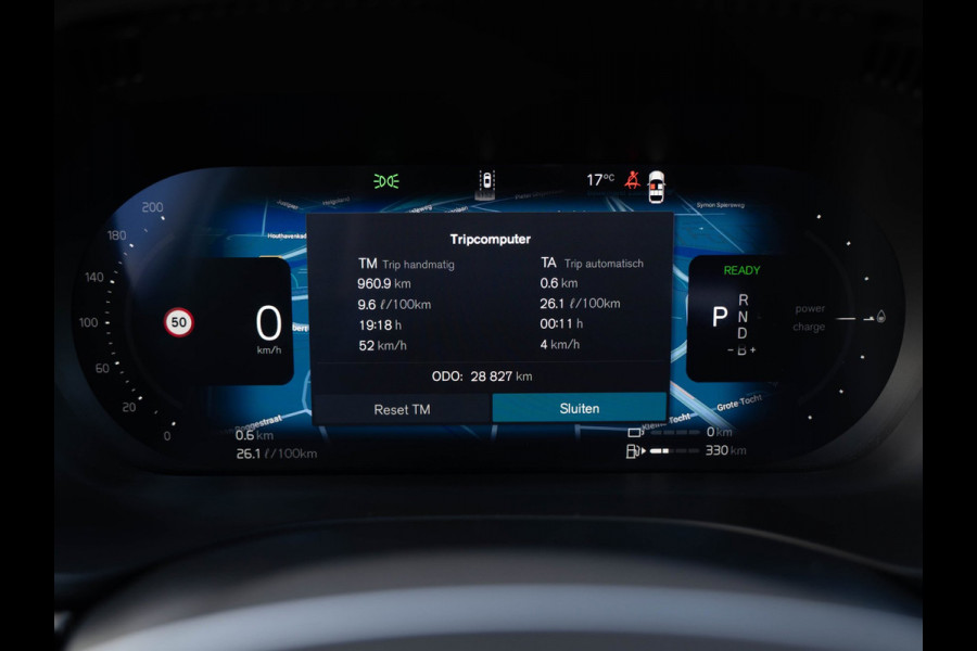 Volvo XC60 2.0 T6 Plug-in hybrid AWD Plus Black Edition | Pano | SOH 99% | Surround View | Trekhaak | BTW