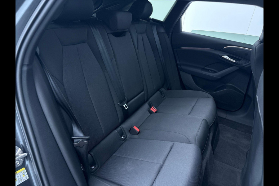 Audi A6 Avant e-tron Advanced edition 83 kWh 286 pk | SOH 100% | Verlengde garantie | Navigatie | Warmtepomp | Trekhaak (wegklapbaar) | Parkeersensoren (Park assist) | Rondomzicht camera | Elektr. voorstoelen | Multimedia scherm passagier |