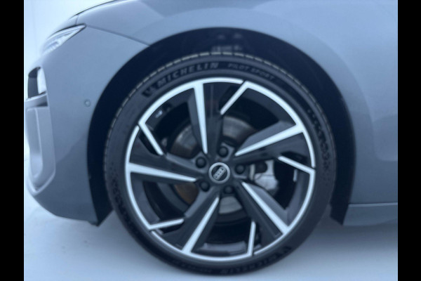 Audi A6 Avant e-tron Advanced edition 83 kWh 286 pk | SOH 100% | Verlengde garantie | Navigatie | Warmtepomp | Trekhaak (wegklapbaar) | Parkeersensoren (Park assist) | Rondomzicht camera | Elektr. voorstoelen | Multimedia scherm passagier |